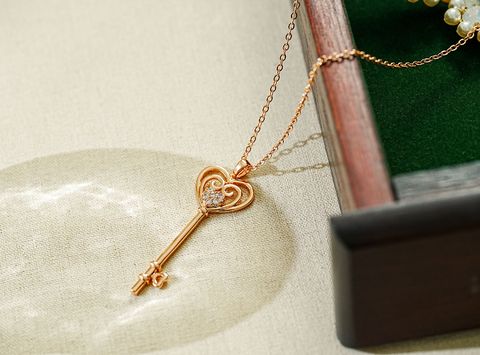 Elegant Heart Shape Key Alloy Inlay Zircon Rose Gold Plated Women's Pendant Necklace