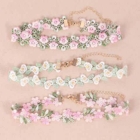 Sweet Simple Style Flower Alloy Women's Choker