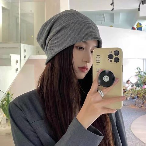 Women's Simple Style Solid Color Eaveless Beanie Hat