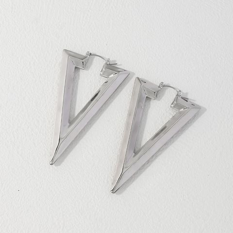 1 Piece Exaggerated Oversized Triangle Alloy Drop Earrings