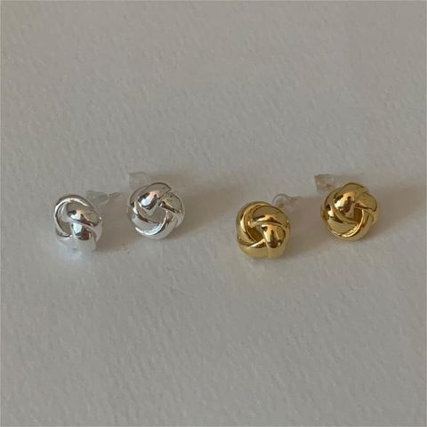 1 Pair Vintage Style Solid Color Plating Sterling Silver Ear Studs