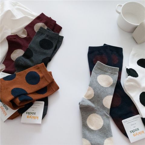 Women's Simple Style Round Dots Cotton Crew Socks A Pair