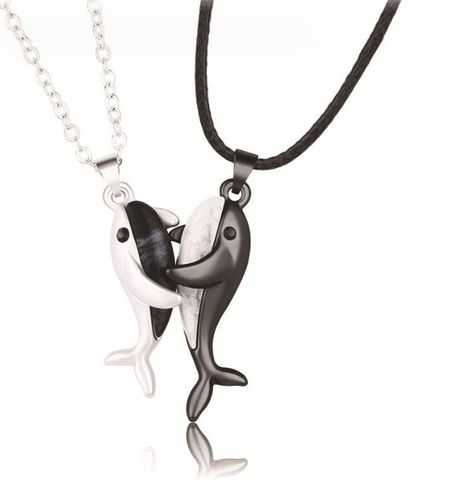 Cute Modern Style Whale Alloy Plating Valentine's Day Couple Pendant Necklace