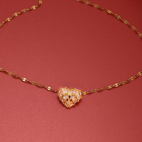 Ig Style Simple Style Heart Shape Stainless Steel Copper 18k Gold Plated Zircon Pendant Necklace In Bulk