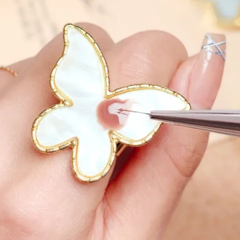 Cartoon Style Heart Shape Butterfly Resin Palette 1 Piece