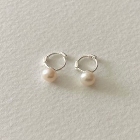 1 Pair Elegant Sweet Solid Color Freshwater Pearl Sterling Silver Hoop Earrings
