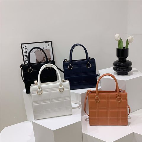 Women's Medium Pu Leather Solid Color Vintage Style Square Zipper Tote Bag