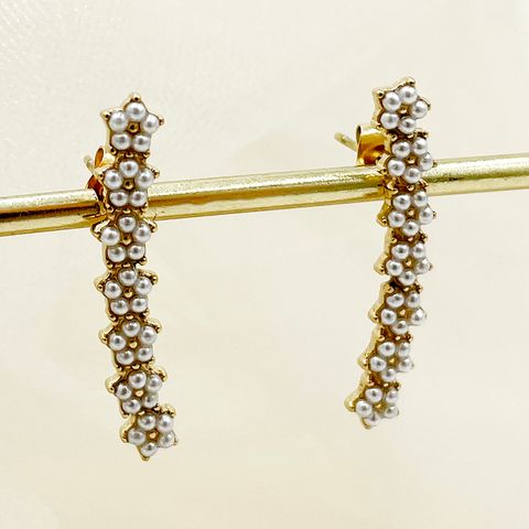 1 Pair Elegant Baroque Style Classic Style Flower Plating Inlay 304 Stainless Steel Pearl 14K Gold Plated Ear Studs