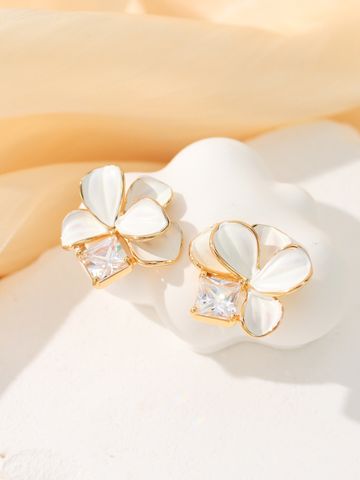 1 Paire Style Simple Style Classique Fleur Placage Incruster Laiton Zircon Plaqué Or 14k Plaqué Or 18k Boucles D'oreilles