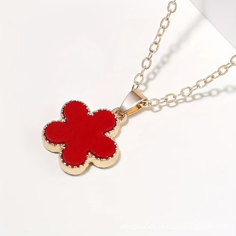 Stainless Steel Gold Plated Retro Plating Inlay Flower Shell Pendant Necklace