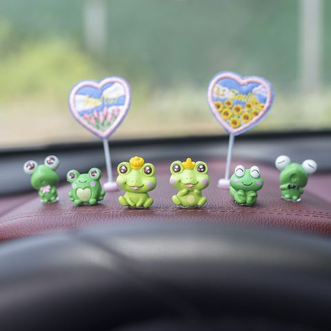 Cute Frog Car Decoration Car Interior Dashboard Co-pilot Rearview Mirror Decoration