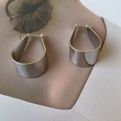 1 Pair Vintage Style Classic Style Solid Color Plating Hollow Out Copper Gold Plated Silver Plated Hoop Earrings