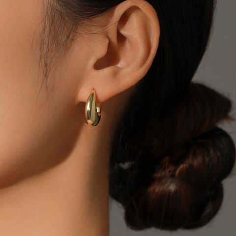 1 Stück Ig-stil Einfacher Stil Künstlerisch Irregulär Einfarbig Überzug Sterling Silber 18 Karat Vergoldet Versilbert Reif Ohrringe