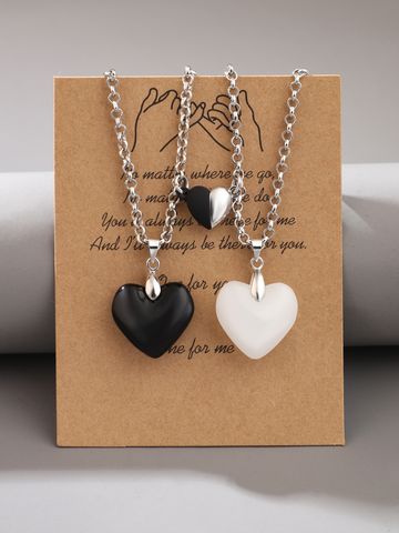 Simple Style Commute Heart Shape Gem Chain Unisex Necklace