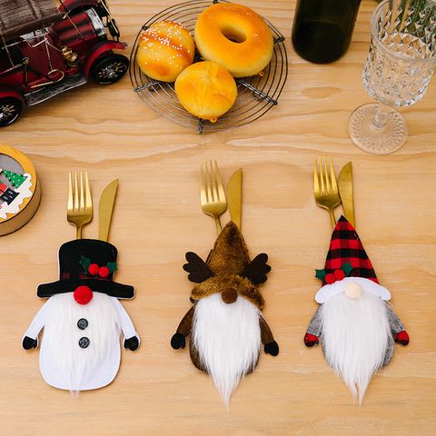 Christmas Cute Snowman Elk Cloth Family Gathering Party Festival Cutlery Bag