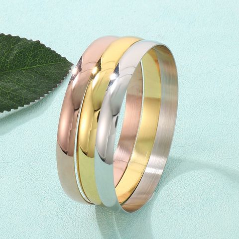 Simple Style Classic Style Solid Color Titanium Steel 18K Gold Plated Bangle In Bulk