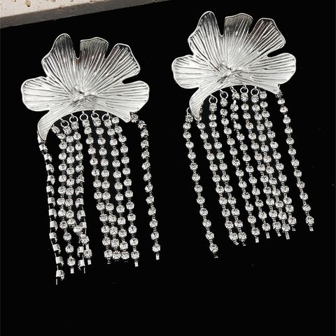 1 Pair Elegant Exaggerated Flower Plating Inlay Alloy Rhinestones Gold Plated Silver Plated Drop Earrings