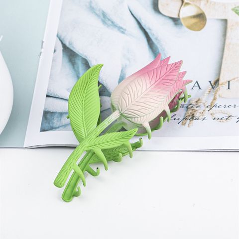 Women's Simple Style Flower Plastic Stoving Varnish Hair Claws