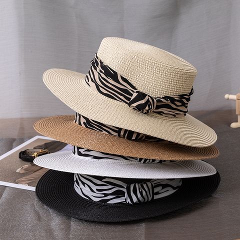 Women's Simple Style Commute Leopard Patch Flat Eaves Straw Hat