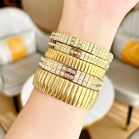 Retro Streetwear Solid Color Stainless Steel Plating Inlay Diamond 18k Gold Plated Bangle
