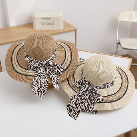 Women's Simple Style Color Block Flat Eaves Straw Hat