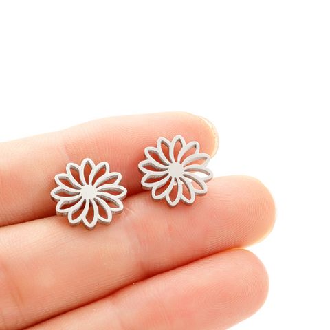 1 Pair Simple Style Flower Polishing Plating Stainless Steel 18k Gold Plated Ear Studs