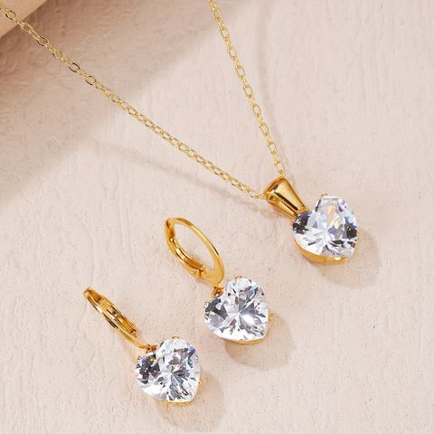 304 Stainless Steel Gold Plated Luxurious Simple Style Plating Inlay Heart Shape Zircon Necklace