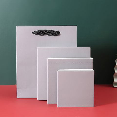 Estilo Simple Color Sólido Papel Bolsas Embalaje  Joyería
