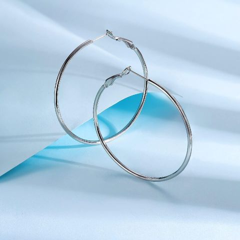 1 Pair Luxurious Queen Bridal Circle 304 Stainless Steel Hoop Earrings