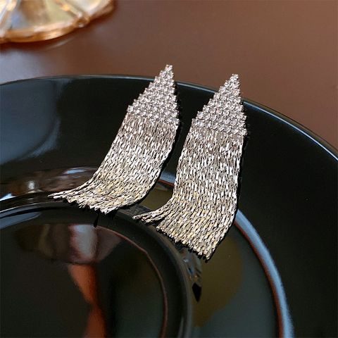 1 Pair Elegant Simple Style Triangle Tassel Tassel Plating Inlay Alloy Artificial Rhinestones Gold Plated Drop Earrings