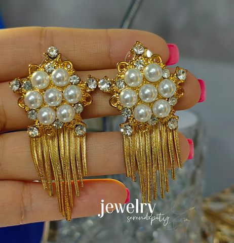 1 Pair Lady Tassel Inlay Copper Artificial Gemstones Artificial Pearls Drop Earrings