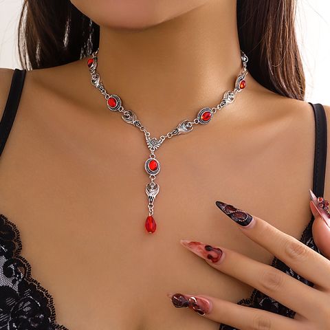 Retro Round Alloy Plastic Inlay Artificial Gemstones Women's Pendant Necklace