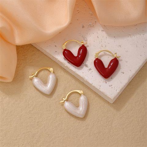 1 Pair Simple Style Heart Shape Enamel Resin Gold Plated Earrings