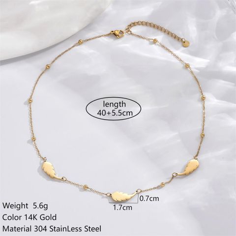 304 Stainless Steel 14K Gold Plated Simple Style Plating Hollow Out Inlay Round Heart Shape Feather Acrylic Necklace