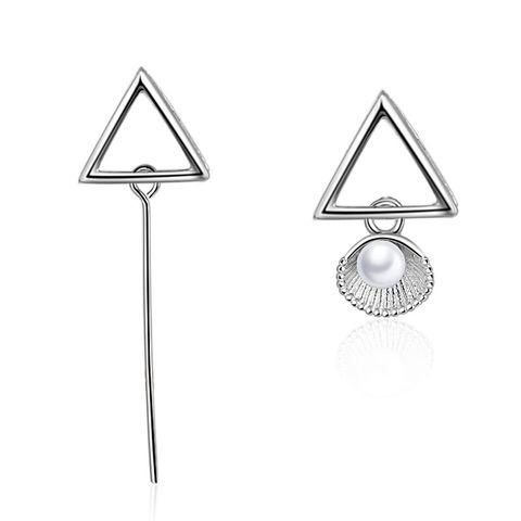 1 Pair Simple Style Triangle Shell Asymmetrical Plating Inlay Copper Pearl White Gold Plated Drop Earrings