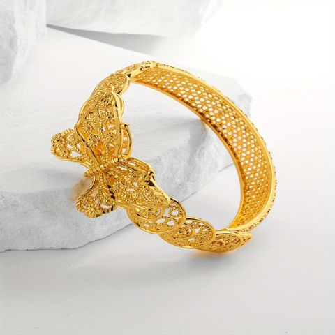 Elegant Luxurious Butterfly Copper Plating 18k Gold Plated Bangle