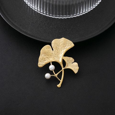 Simple Style Leaf Alloy Plating Women's Brooches