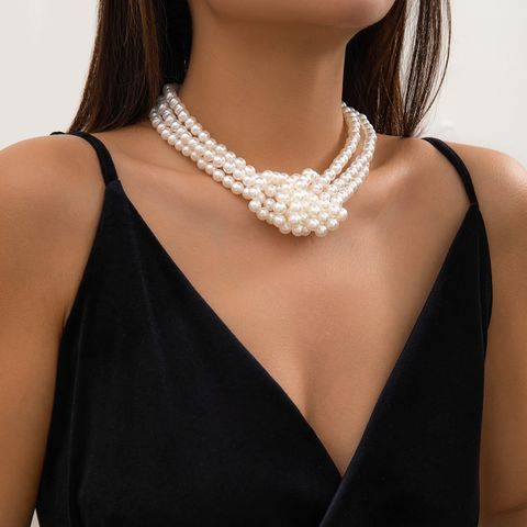 Elegant Vintage Style Irregular Round Imitation Pearl Irregular Layered Three-dimensional Women's Layered Necklaces