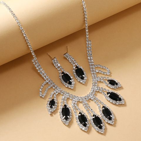 Luxurious Bridal Geometric Alloy Plating Inlay Rhinestones Silver Plated Women's Earrings Necklace