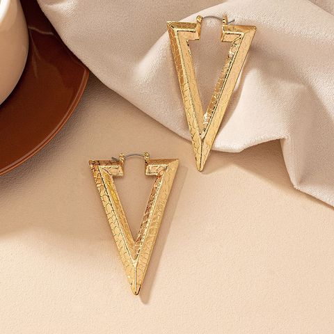 1 Pair Retro Streetwear Triangle Plating Alloy Drop Earrings