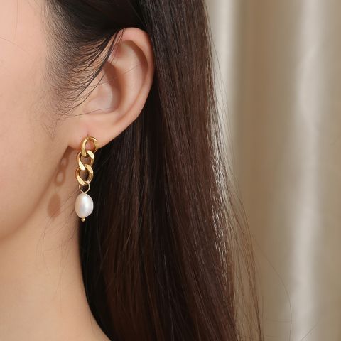 1 Pair Elegant Simple Style Pearl Patchwork Plating Stainless Steel Freshwater Pearl Freshwater Pearl Pearl 18k Gold Plated Drop Earrings