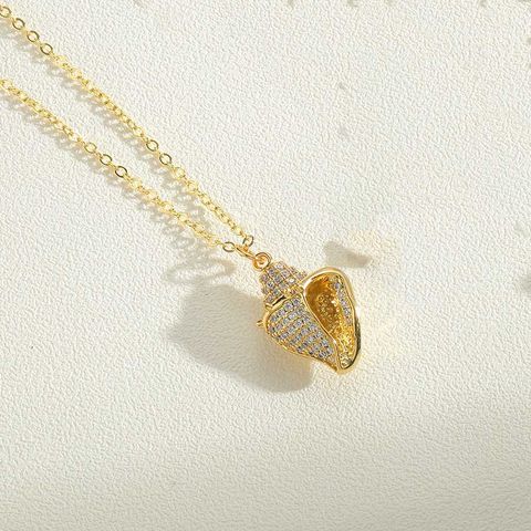 Simple Style Conch Flower Butterfly Copper Plating Inlay Resin Zircon 14k Gold Plated Pendant Necklace