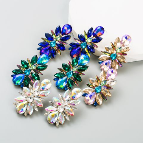 1 Pair Luxurious Geometric Inlay Alloy Rhinestones Glass Gold Plated Chandelier Earrings Drop Earrings