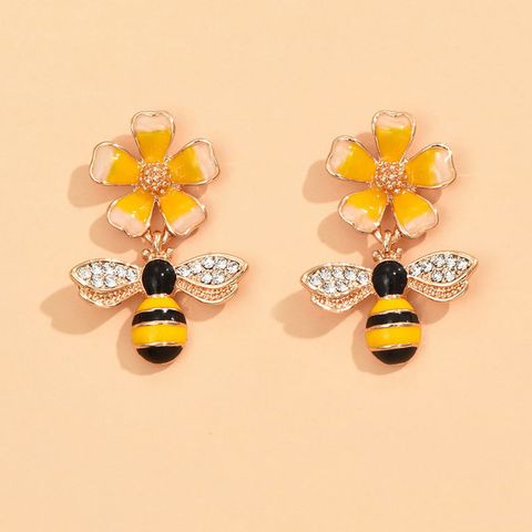 1 Pair Fashion Bee Alloy Inlay Rhinestones Women's Drop Earrings