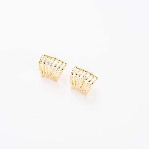 1 Pair Simple Style Round Plating Alloy 18k Gold Plated Ear Studs