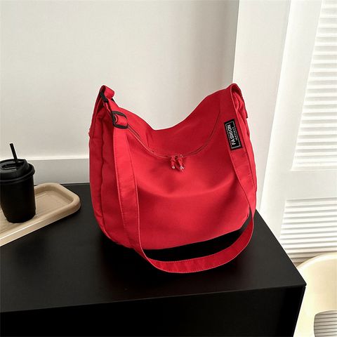 Women's Oxford Cloth Solid Color Basic Dumpling Shape Zipper Shoulder Bag Crossbody Bag