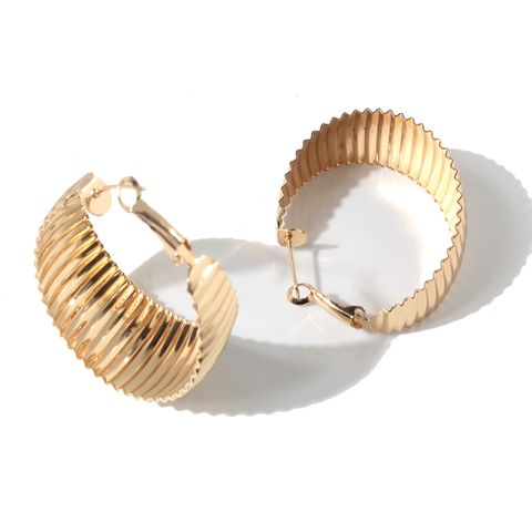 1 Pair Retro Stripe Solid Color Alloy Three-dimensional Women's Earrings