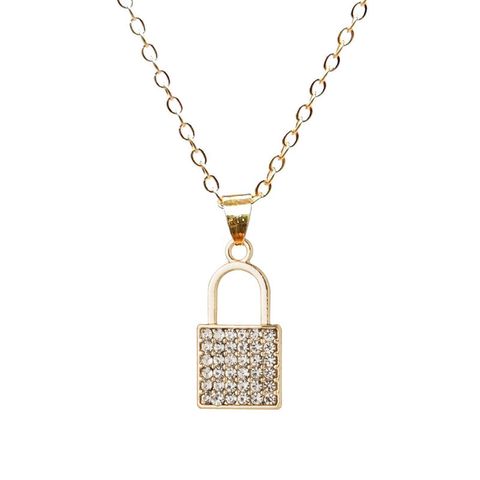 Europe And America Cross Border Diamond Inlaid Key Necklace New Creative And Elegant All-match Rhinestone Lock Key Clavicle Chain Pendant Wholesale
