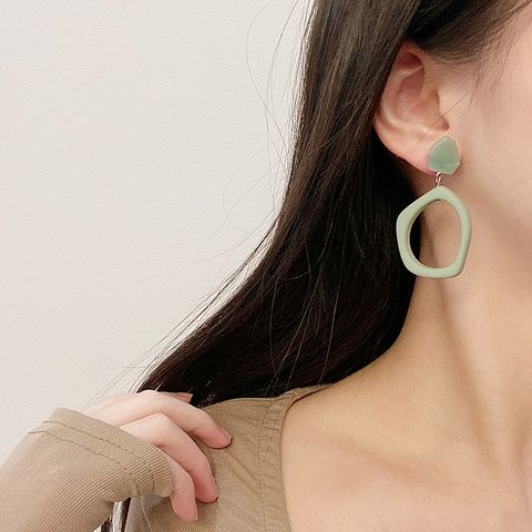 1 Pair Simple Style Irregular Plastic Resin Hollow Out Women's Drop Earrings