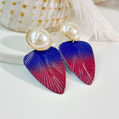 1 Pair Lady Flower Alloy Plating Inlay Artificial Pearls Women's Drop Earrings